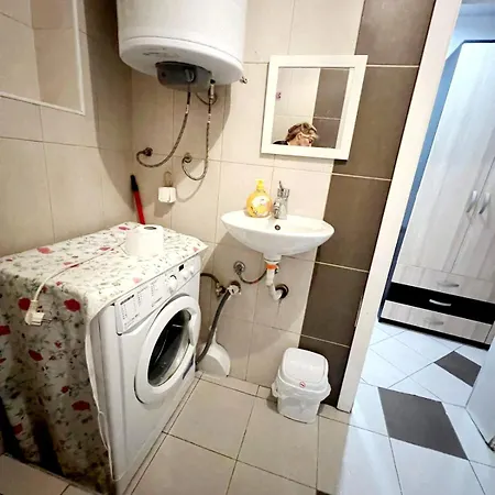 Sany Apartment *